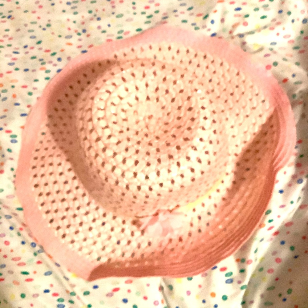 Picky floppy hat